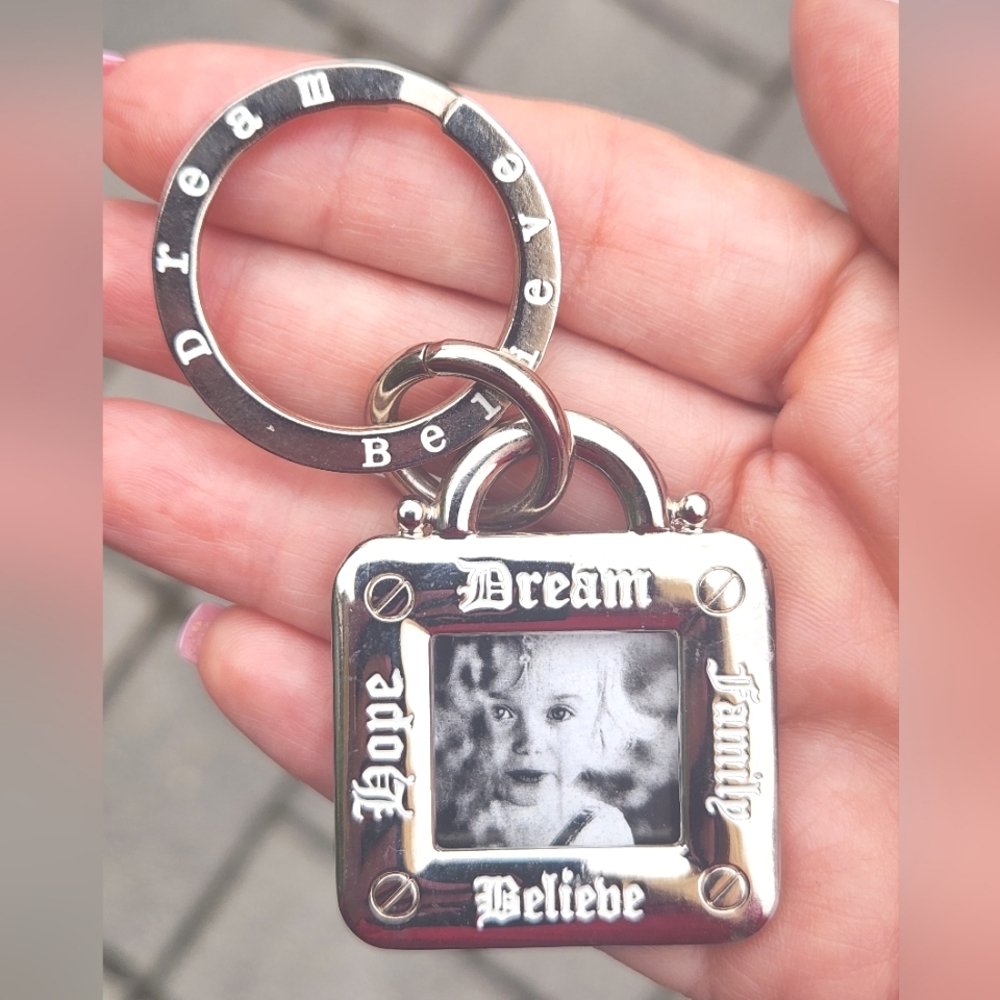 Northern Reflections Dream/Believe Photo Keyring